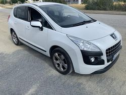 Vit Begagnad 2010 Peugeot 3008 Kombi | 30 000 kr (Bra pris)