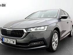 Grå Begagnad 2023 Skoda Octavia Style Kombi | 279 500 kr (Bra pris)