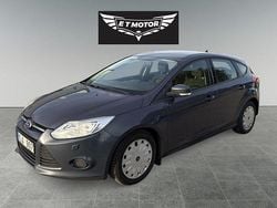 Grå Begagnad 2013 Ford Focus Trend Halvkombi | 39 900 kr (Bra pris)