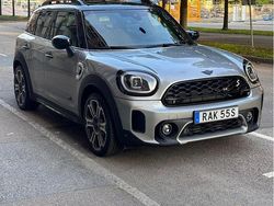 Grå Begagnad 2023 Mini Cooper Countryman Premium Plus SUV | 319 000 kr (Marknadspris)