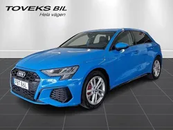 Blå (turboblå) Begagnad 2021 Audi A3 Sportback e-tron S-Line Sedan | 329 950 kr (Marknadspris)