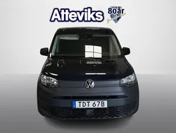 Blå Begagnad 2022 VW Caddy Minibuss | 209 000 kr (Marknadspris)