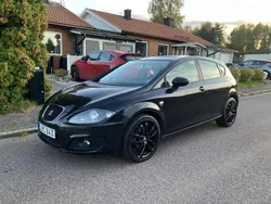 Svart Begagnad 2012 Seat Leon Style Halvkombi | 60 000 kr (Marknadspris)