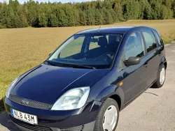 Begagnad 2003 Ford Fiesta Halvkombi | 30 000 kr