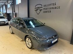 Grå Begagnad 2024 VW Golf VIII Life Kombi | 285 000 kr (Marknadspris)