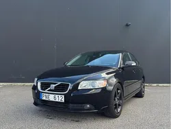 Svart Begagnad 2008 Volvo S40 Momentum Sedan | 40 500 kr (Dyr)