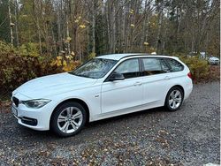 Vit Begagnad 2015 BMW 320 Sport Line Kombi | 150 000 kr (Bra pris)