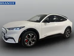 Vit Begagnad 2022 Ford Mustang Mach-E Standard Range SUV | 359 000 kr (Marknadspris)