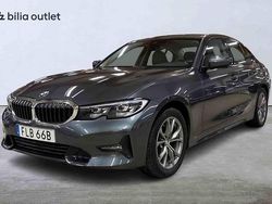 Grå Begagnad 2021 BMW 320 Sedan | 289 900 kr