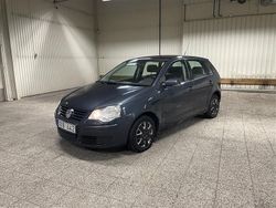 Grå Begagnad 2006 VW Polo Halvkombi | 23 999 kr (Marknadspris)