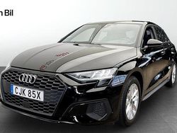 Svart (brilliantsvart) Begagnad 2022 Audi A3 Sportback Proline Halvkombi | 229 000 kr (Marknadspris)