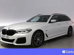 Vit Begagnad 2022 BMW 530e M Sport Kombi | 416 900 kr (Marknadspris)