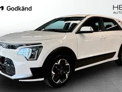 Vit (white) Begagnad 2024 Kia e-Niro SUV | 359 900 kr (Marknadspris)