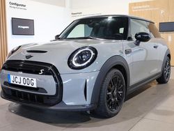 Grå Begagnad 2022 Mini Cooper SE Halvkombi | 204 900 kr (Marknadspris)