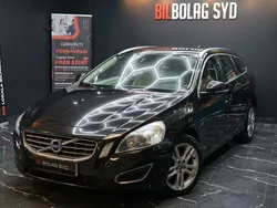 Svart Begagnad 2012 Volvo V60 Summum Kombi | 129 500 kr (Lite dyr)
