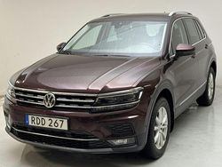 Mörkröd Begagnad 2018 VW Tiguan Executive SUV | 169 000 kr (Bra pris)