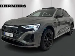 Grå Begagnad 2024 Audi Q8 e-tron S-Line SUV | 819 000 kr (Lite dyr)