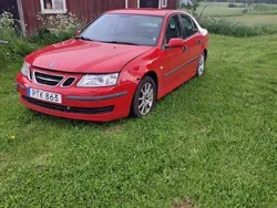 Röd Begagnad 2003 Saab 9-3 Linear Sedan | 5 000 kr (Bra pris)