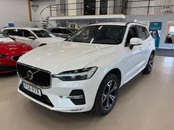 Vit Begagnad 2022 Volvo XC60 Momentum SUV | 389 000 kr (Marknadspris)