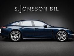 Mörkblå Begagnad 2021 Porsche Panamera 4 Sedan | 699 000 kr