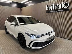Vit Begagnad 2023 VW Golf VIII GTE Halvkombi | 439 900 kr