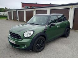Grön Begagnad 2015 Mini Cooper D Countryman SUV | 90 000 kr (Marknadspris)