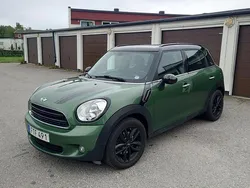 Grön Begagnad 2015 Mini Cooper D Countryman SUV | 105 000 kr (Lite dyr)