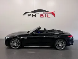 Svart (svart metallic) Begagnad 2022 Mercedes SL43 AMG Premium Cab | 949 900 kr