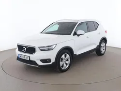 Vit Begagnad 2021 Volvo XC40 Momentum SUV | 308 000 kr (Bra pris)