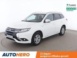 Vit Begagnad 2016 Mitsubishi Outlander SUV | 160 000 kr