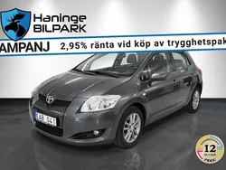 Grå Begagnad 2008 Toyota Auris Halvkombi | 59 900 kr (Marknadspris)