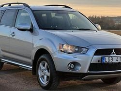 Silver Begagnad 2011 Mitsubishi Outlander Edition SUV | 74 900 kr (Marknadspris)