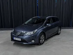 Mörkblå Begagnad 2015 Toyota Avensis Edition Kombi | 94 900 kr (Marknadspris)