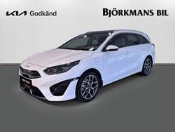 Vit (/hw2/ deluxe white m) Begagnad 2023 Kia Ceed Sportswagon Advance Kombi | 329 000 kr
