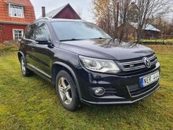 Svart Begagnad 2013 VW Tiguan SUV | 50 000 kr (Bra pris)