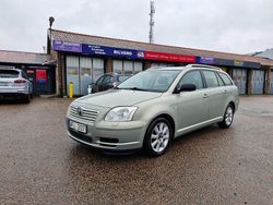 Ljusgrön Begagnad 2004 Toyota Avensis Kombi | 47 500 kr (Lite dyr)