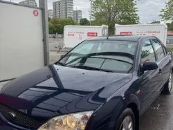 Blå Begagnad 2001 Ford Mondeo Sedan | 19 000 kr (Lite dyr)