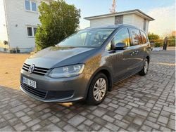 Grå Begagnad 2011 VW Sharan Minibuss | 74 900 kr (Marknadspris)