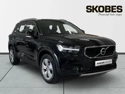 Svart Begagnad 2022 Volvo XC40 Momentum SUV | 299 100 kr (Superpris)