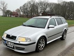 Begagnad 2004 Skoda Octavia RS Kombi | 16 500 kr (Marknadspris)