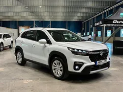 Vit Begagnad 2023 Suzuki SX4 S-Cross SUV | 289 900 kr (Marknadspris)
