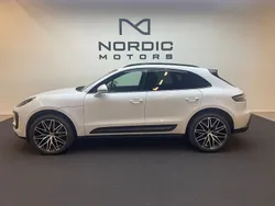 Vit Begagnad 2021 Porsche Macan SUV | 699 900 kr (Marknadspris)