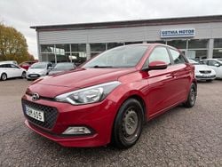 Röd Begagnad 2018 Hyundai i20 Comfort Halvkombi | 94 900 kr (Marknadspris)