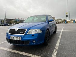 Blå Begagnad 2007 Skoda Octavia RS Halvkombi | 55 000 kr (Dyr)