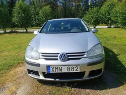 Silver Begagnad 2005 VW Golf IV Comfortline Halvkombi | 29 500 kr
