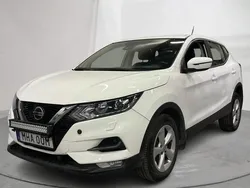 Vit Begagnad 2020 Nissan Qashqai Acenta SUV | 145 000 kr