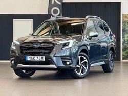 Grå Begagnad 2023 Subaru Forester SUV | 379 900 kr (Marknadspris)