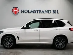 Vit Begagnad 2021 BMW X5 M Sport SUV | 559 900 kr (Marknadspris)