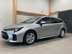 Grå Ny 2024 Suzuki Swace Kombi | 329 900 kr (Marknadspris)