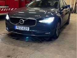 Grå Begagnad 2017 Volvo S90 Momentum Sedan | 199 000 kr (Bra pris)